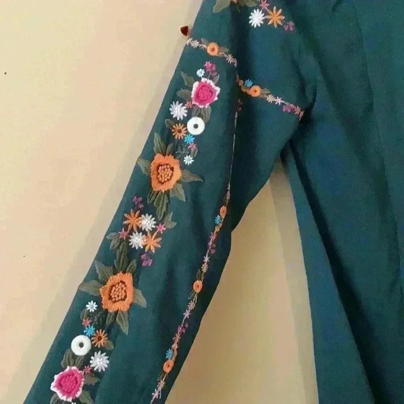 Altard State floral embroidered green top size xsmall - Picture 7 of 7